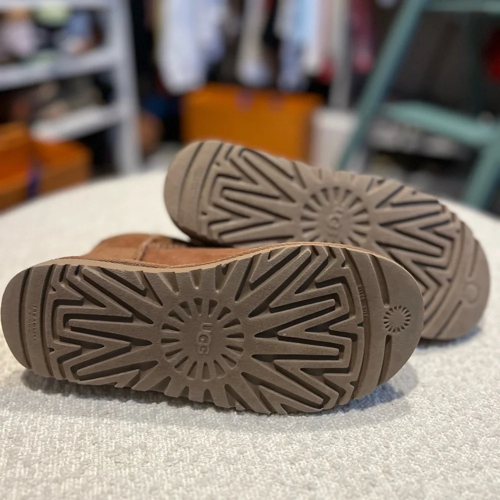 UGG Classic Ultra Mini Boot in Chestnut sz 6 - Picture 6 of 6